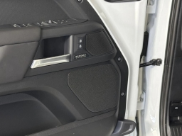 Land Rover Defender X-Dynamic SE 110 P400 2026