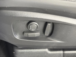 Land Rover Defender X-Dynamic SE 110 P400 2026