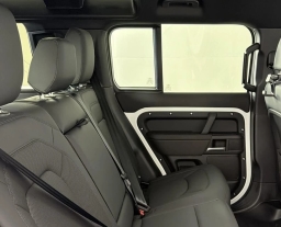 Land Rover Defender X-Dynamic SE 110 P400 2026