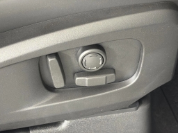 Land Rover Defender X-Dynamic SE 110 P400 2026