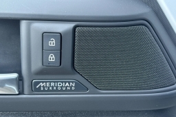 Land Rover Defender X-Dynamic SE 110 P400 2026