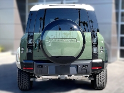 Land Rover Defender X-Dynamic SE 110 P400 2026