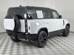 Land Rover Defender X-Dynamic SE 110 P400 2026