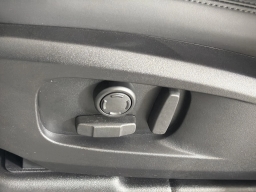 Land Rover Defender X-Dynamic SE 110 P400 2026