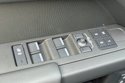 Land Rover Defender X-Dynamic SE 110 P400 2026