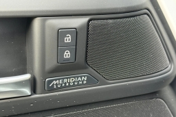 Land Rover Defender X-Dynamic SE 110 P400 2026