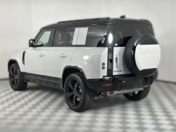 Land Rover Defender X-Dynamic SE 110 P400 2026