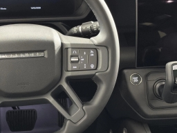 Land Rover Defender X-Dynamic SE 110 P400 2026