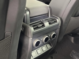 Land Rover Defender X-Dynamic SE 110 P400 2026