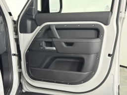 Land Rover Defender X-Dynamic SE 110 P400 2026