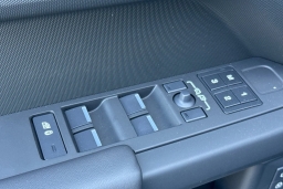 Land Rover Defender X-Dynamic SE 130 P400 2026