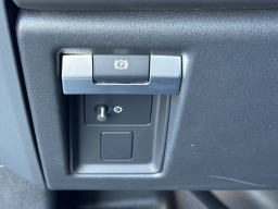 Land Rover Defender X-Dynamic SE 130 P400 2026