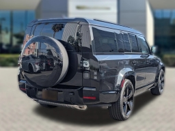 Land Rover Defender X-Dynamic SE 130 P400 2026