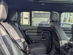 Land Rover Defender X-Dynamic SE 130 P400 2026