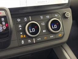 Land Rover Defender X-Dynamic SE 130 P400 2026