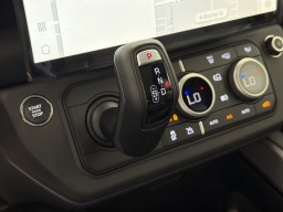 Land Rover Defender X-Dynamic SE 130 P400 2026