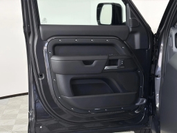 Land Rover Defender X-Dynamic SE 130 P400 2026