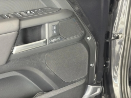 Land Rover Defender X-Dynamic SE 130 P400 2026