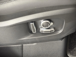 Land Rover Defender X-Dynamic SE 130 P400 2026