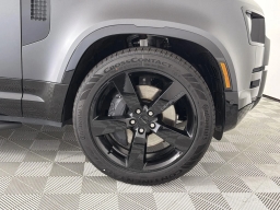 Land Rover Defender X-Dynamic SE 130 P400 2026