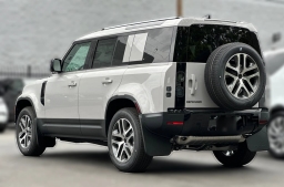 Land Rover Defender S 110 P300 2026