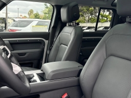 Land Rover Defender S 110 P300 2026