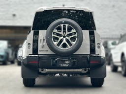 Land Rover Defender S 110 P300 2026