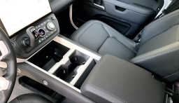 Land Rover Defender S 110 P300 2026