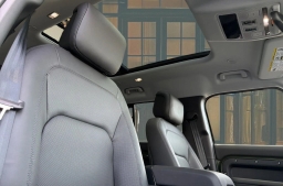 Land Rover Defender S 110 P300 2026