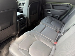 Land Rover Defender S 110 P300 2026