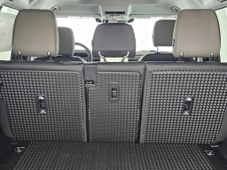 Land Rover Defender S 110 P300 2026