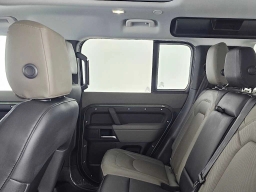 Land Rover Defender S 110 P300 2026