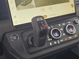 Land Rover Defender S 110 P300 2026