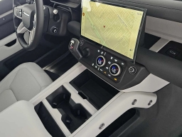 Land Rover Defender S 110 P300 2026