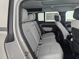 Land Rover Defender S 110 P300 2026