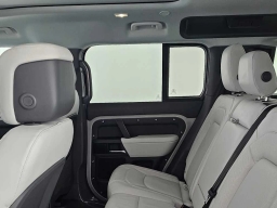 Land Rover Defender S 110 P300 2026