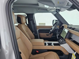 Land Rover Defender S 110 P300 2026