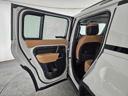 Land Rover Defender S 110 P300 2026