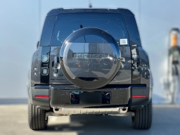 Land Rover Defender S 130 P300 2026