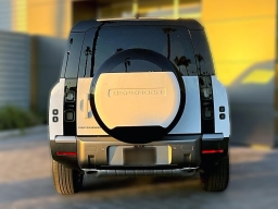 Land Rover Defender S 130 P300 2026