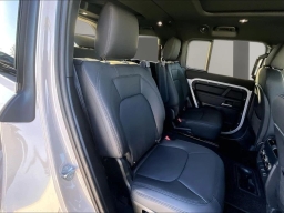 Land Rover Defender S 130 P300 2026