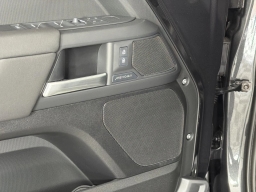 Land Rover Defender S 130 P300 2026