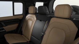 Land Rover Defender V8 110 P525 2026