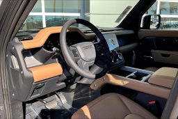 Land Rover Defender V8 130 P500 2026