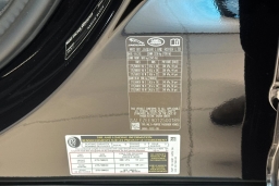 Land Rover Defender OCTA Black 110 P635 2026