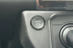 Land Rover Defender OCTA 110 P635 2026