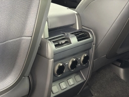 Land Rover Defender OCTA 110 P635 2026