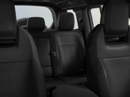 Land Rover Defender OCTA Black 110 P635 2026