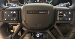 Land Rover Defender OCTA Black 110 P635 2026