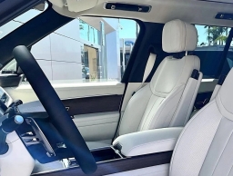 Land Rover Range Rover SE P550e SWB 2026